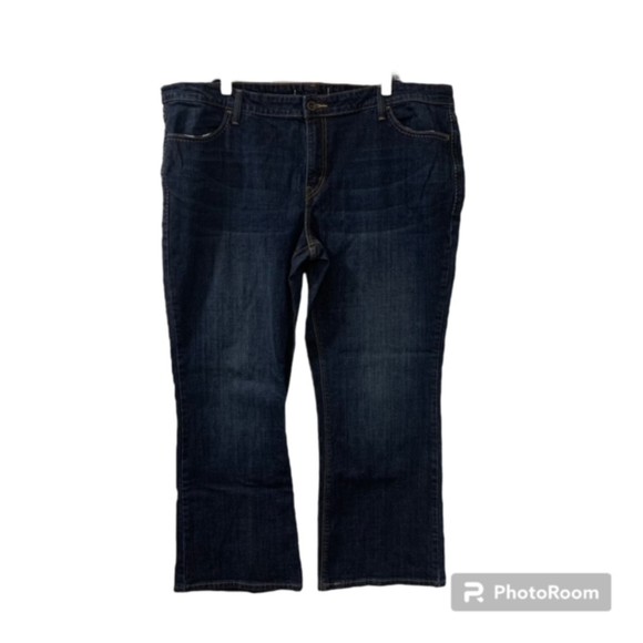 Levi Strauss & Co. Blue Dark Washed Bootcut Mid Rise Denim Jeans Size W44 Inches - Picture 1 of 8